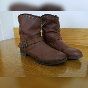 Faux leather boot 💖